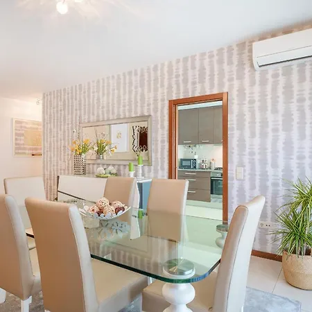 Alohouse Apartment *